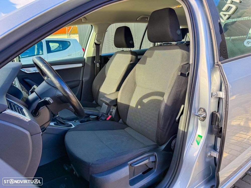 Skoda Octavia Break 1.6 TDi Style DSG - 27