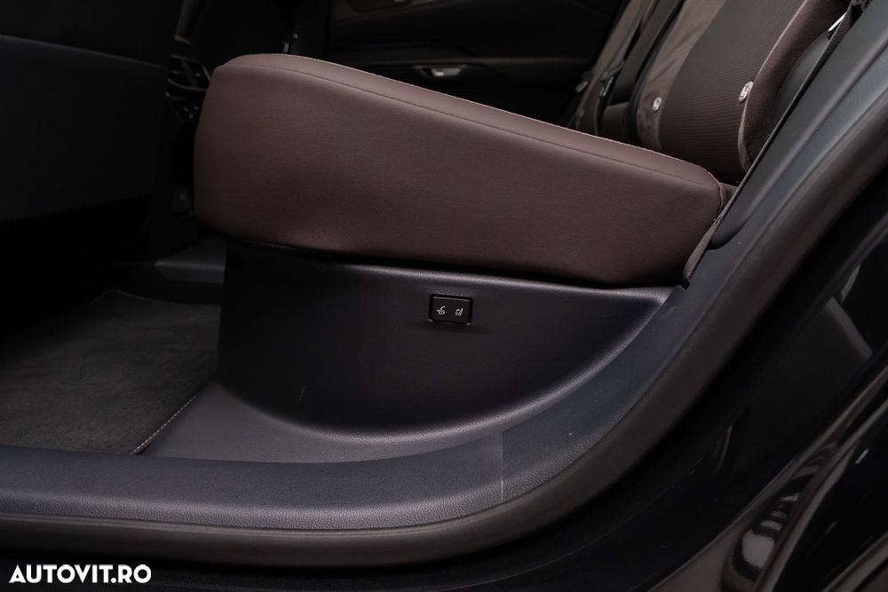 Lexus Seria RX 450h+ (Plug-in-Hybrid) Luxury - 17