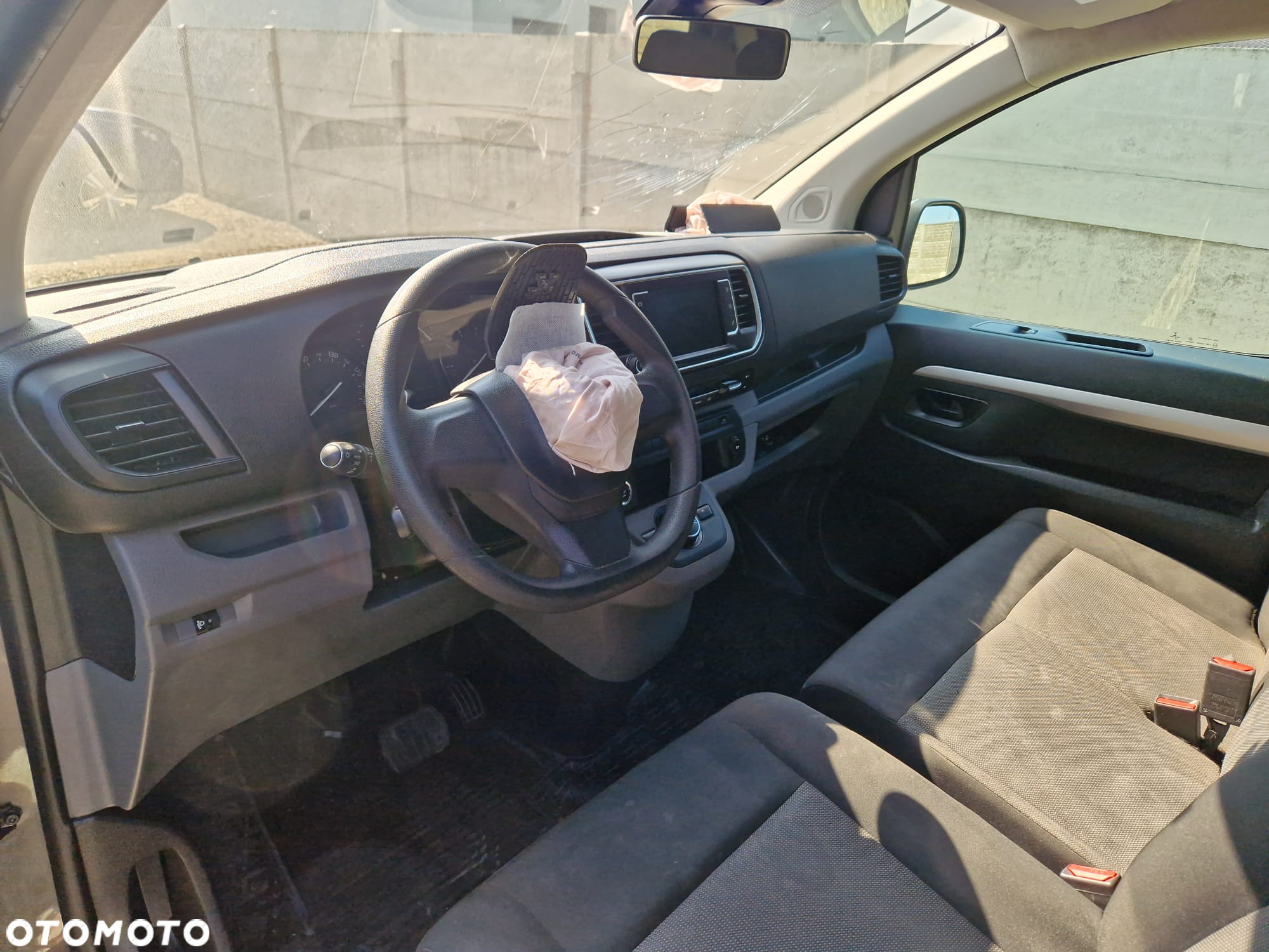 Peugeot Expert 2.0 BlueHDi 180 L3 S&S EAT8 - 10