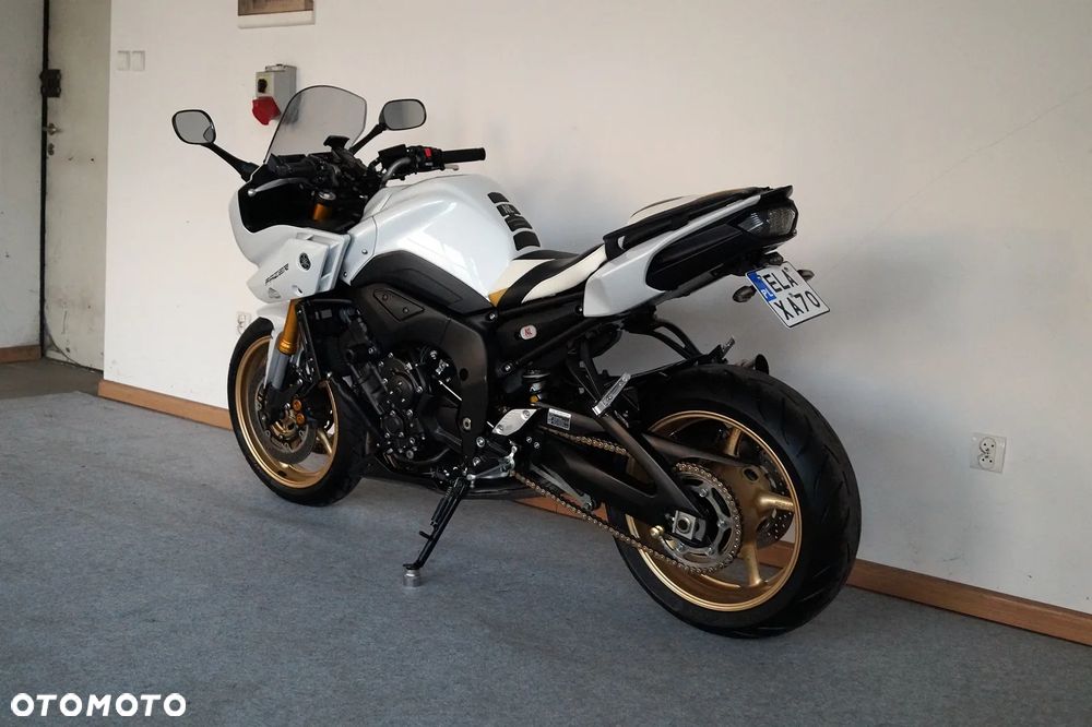 Yamaha FZ8 - 9