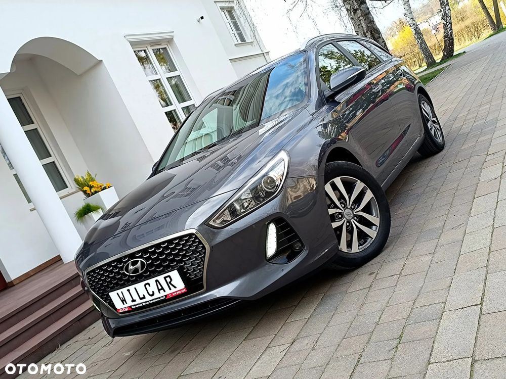 Hyundai i30 blue Kombi 1.6 CRDi Style - 6