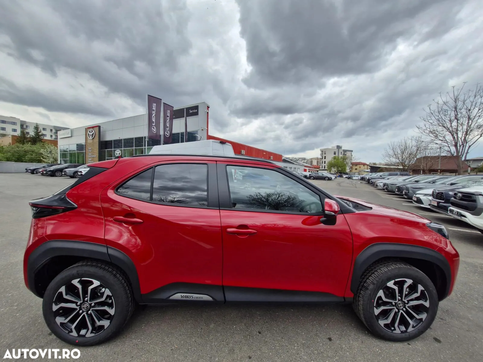 Toyota Yaris Cross 1.5 VVT-i HSD 116 4x2 HEV Dynamic - 4