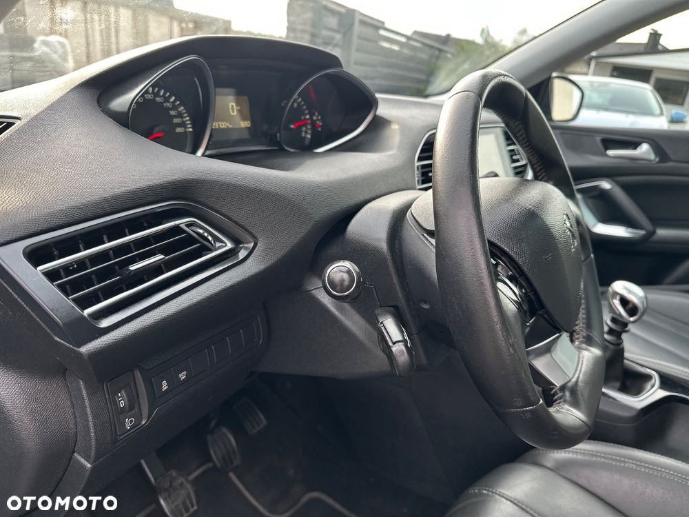 Peugeot 308 1.6 BlueHDi Allure S&S - 13