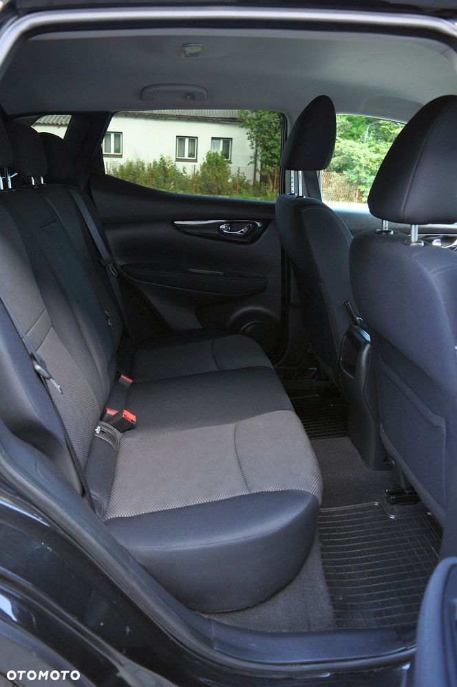Nissan Qashqai 1.6 DIG-T Visia - 24