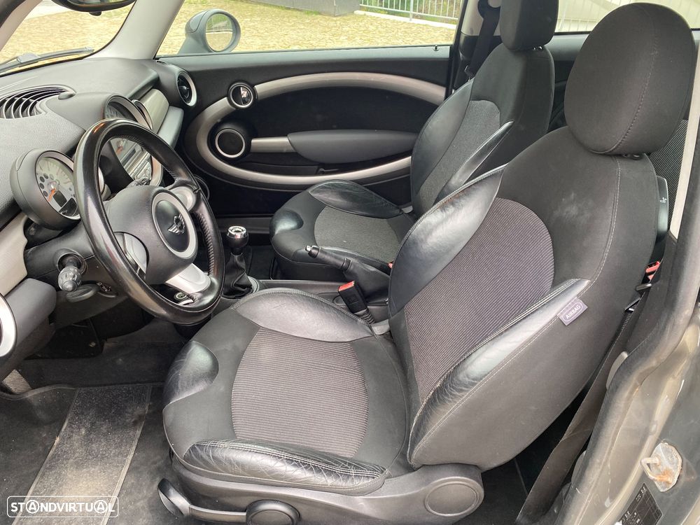 MINI 3 Portas One D - 10