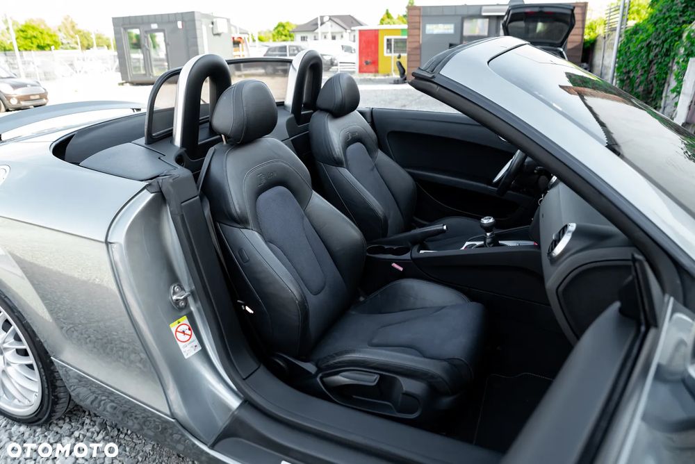 Audi TT Roadster 3.2 quattro - 25