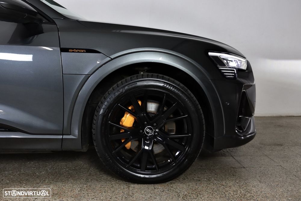 Audi e-tron 55 quattro S line - 30