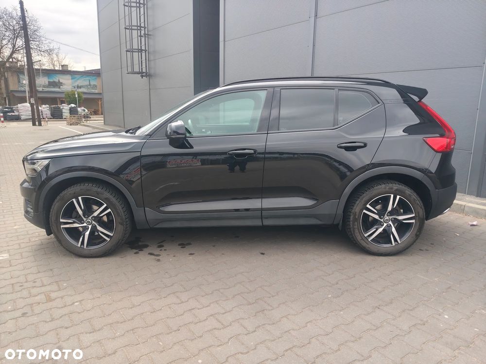 Volvo XC 40 T3 R-Design - 12