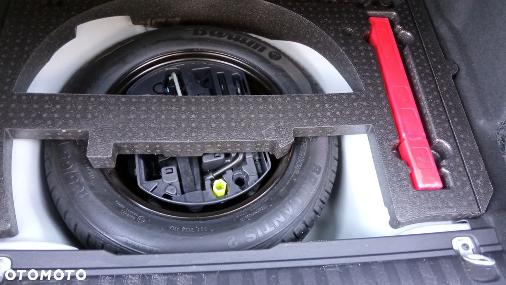 Peugeot 2008 1.2 Pure Tech Style - 25