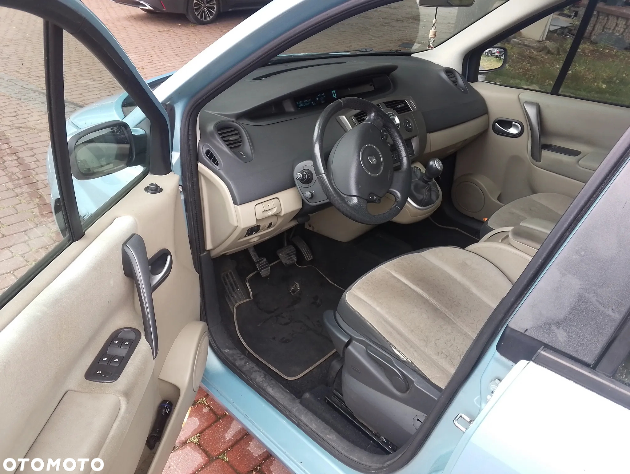 Renault Scenic - 8