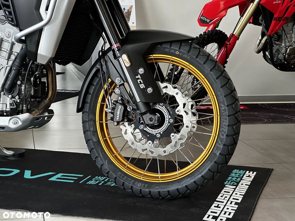 KOVE 800X Touring - 9