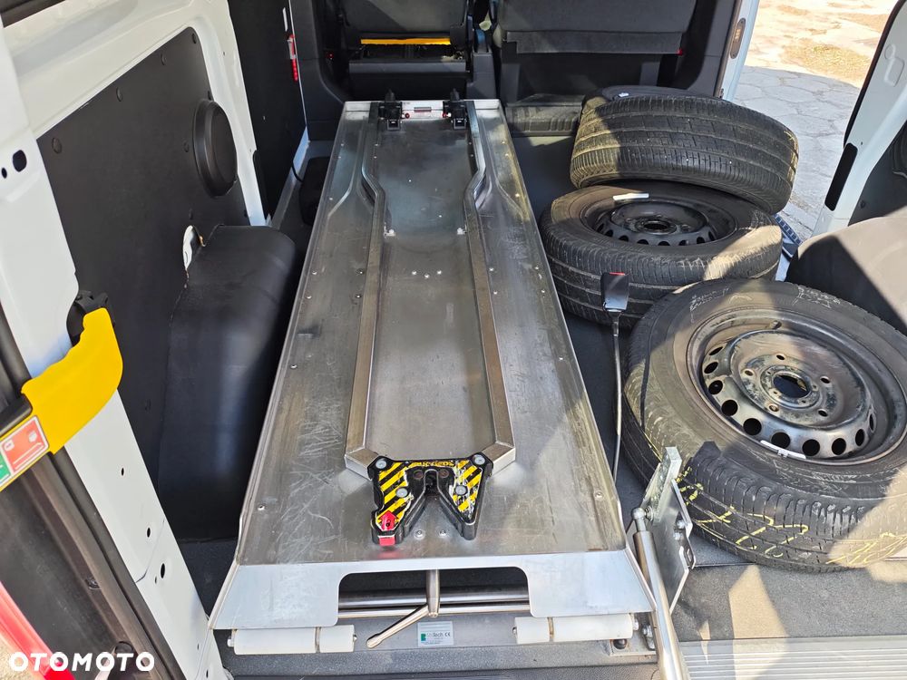 Ford Transit Custom - 19