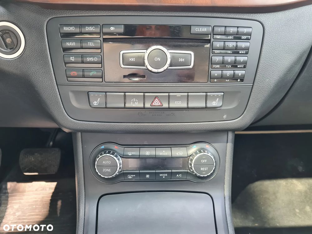 Mercedes-Benz Klasa B 250 7G-DCT AMG Line - 25