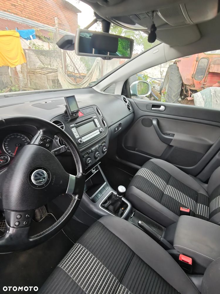 Volkswagen Golf Plus - 12
