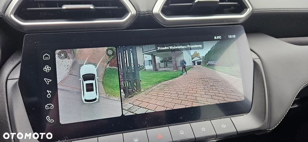 MG ZS Hybrid+ - 21
