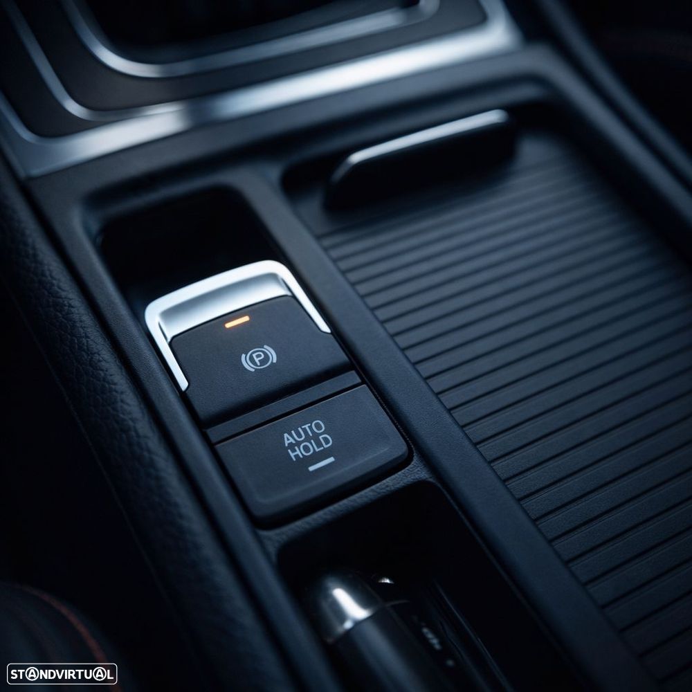 VW Golf 2.0 TSI GTI DSG - 29