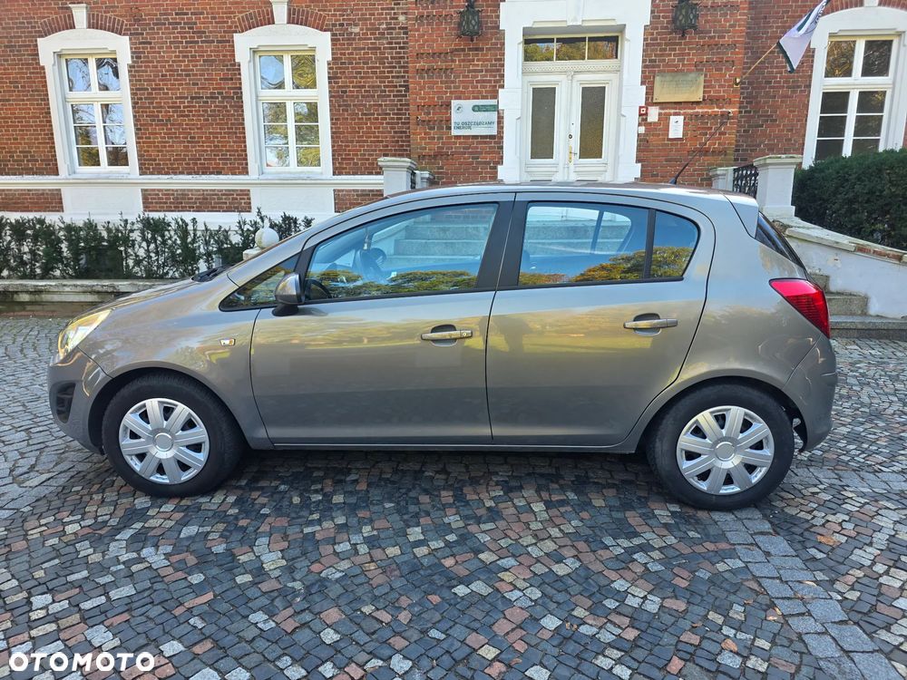 Opel Corsa 1.2 16V Enjoy - 9
