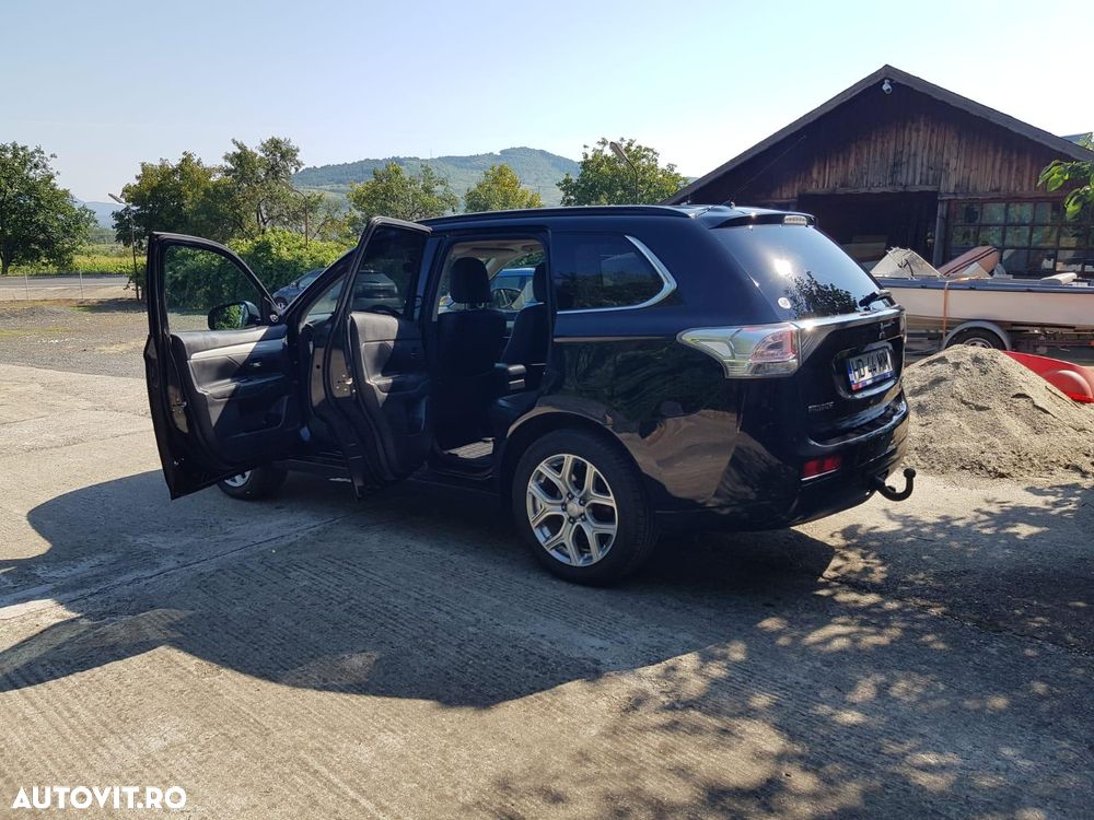 Mitsubishi Outlander 2.0 Intense A10 - 4