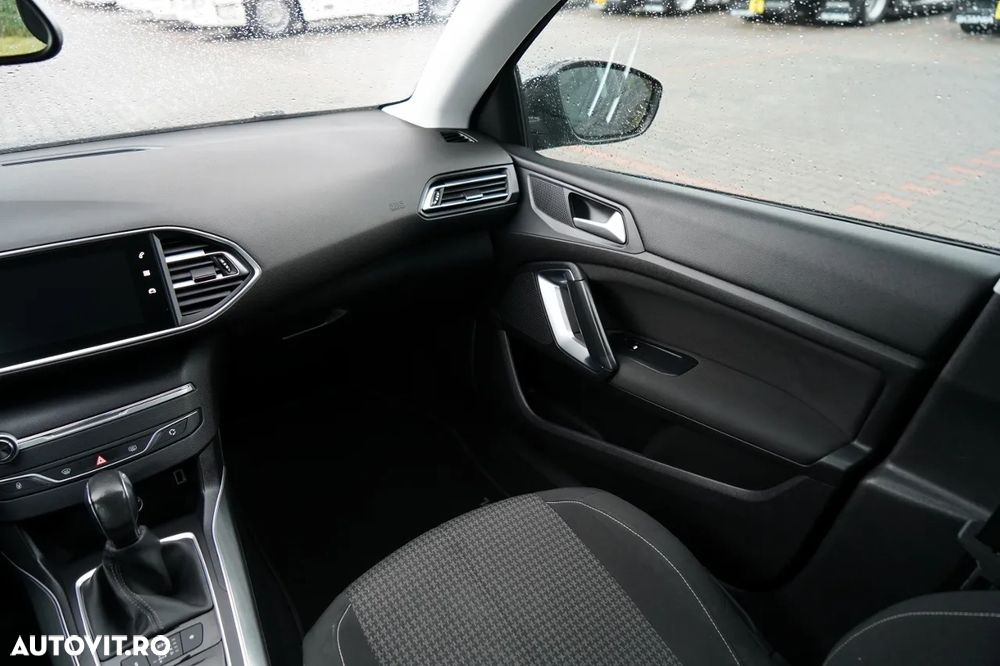 Peugeot 308 1.5 BlueHDi FAP STT EAT8 Active - 22