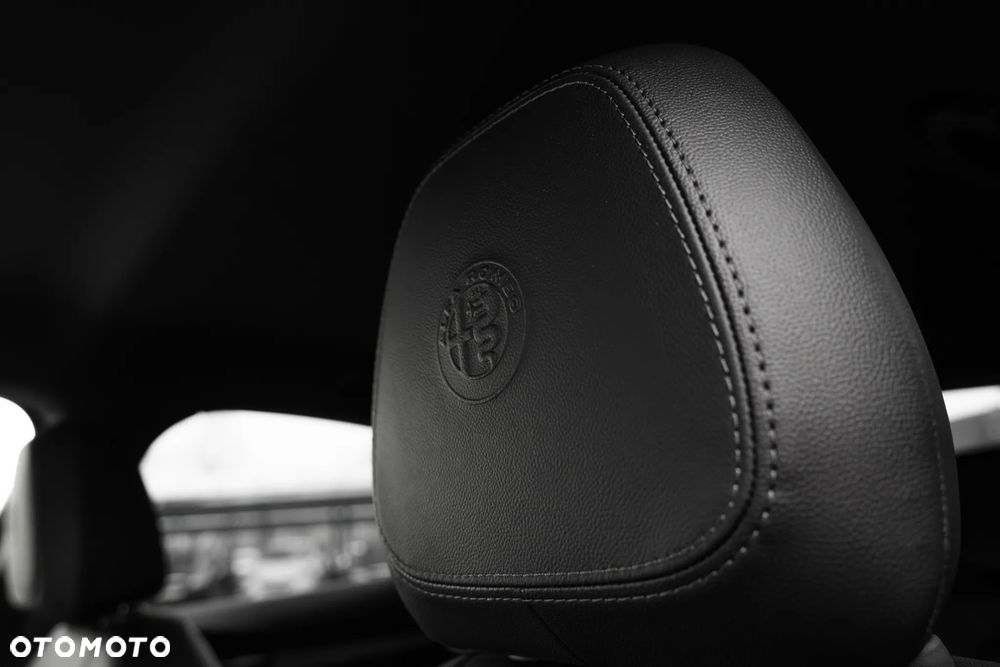 Alfa Romeo Stelvio 2.0 Turbo Sprint Q4 - 20