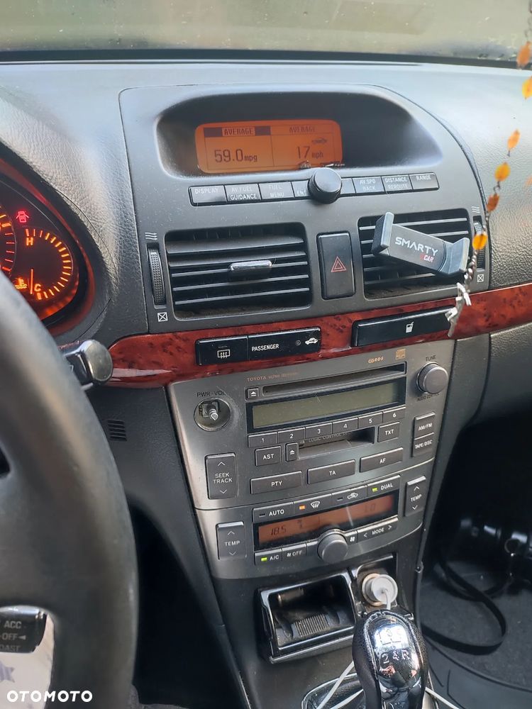 Toyota Avensis 2.0 D-4D Combi - 14