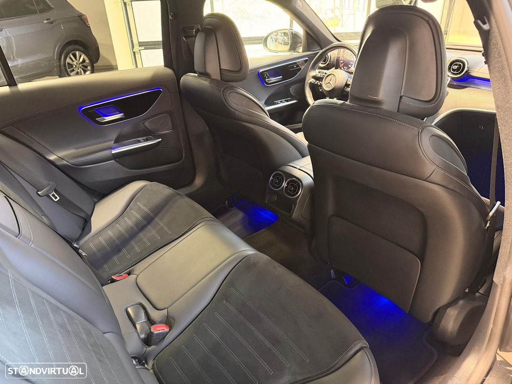 Mercedes-Benz C 300 d AMG Line - 13
