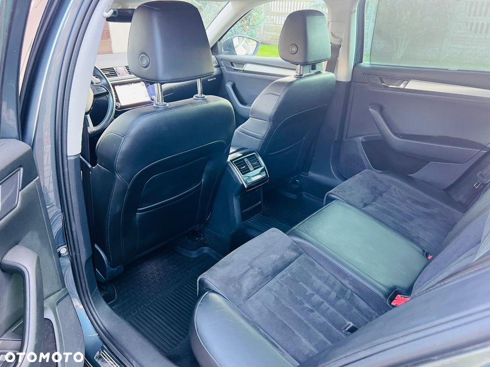Skoda Superb 1.5 TSI DSG Sportline - 32