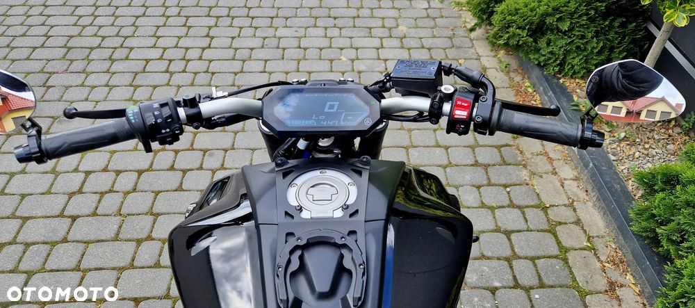 Yamaha MT - 8