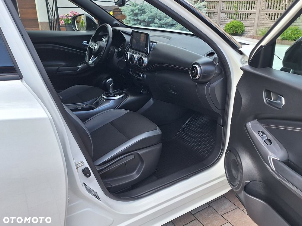 Nissan Juke 1.0 DIG-T N-Connecta DCT - 13