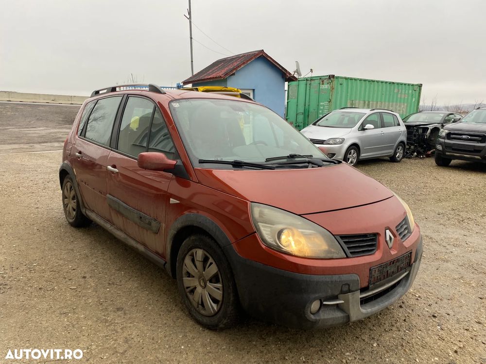 Dezmembrez Renault Scenic Cross - 2