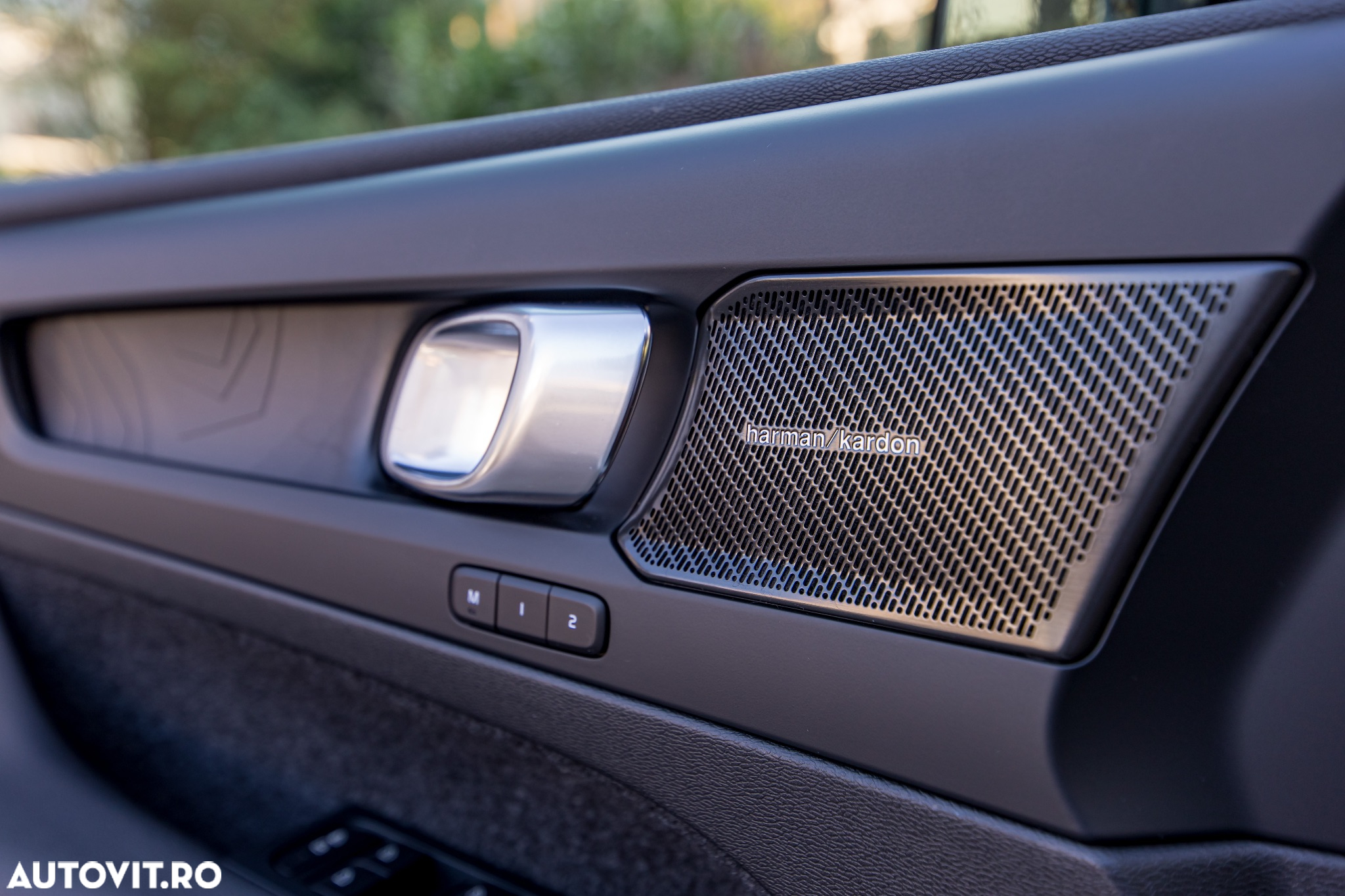 Volvo XC 40 Recharge T5 Twin Engine AT7 R-Design Expression - 14