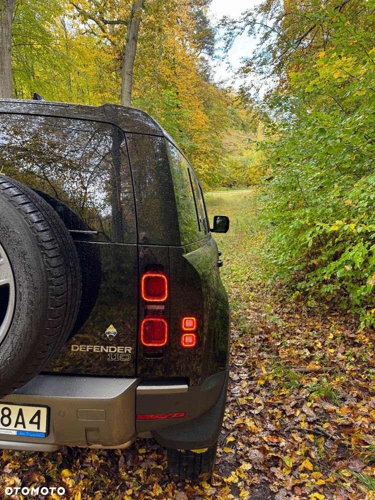 Land Rover Defender - 26