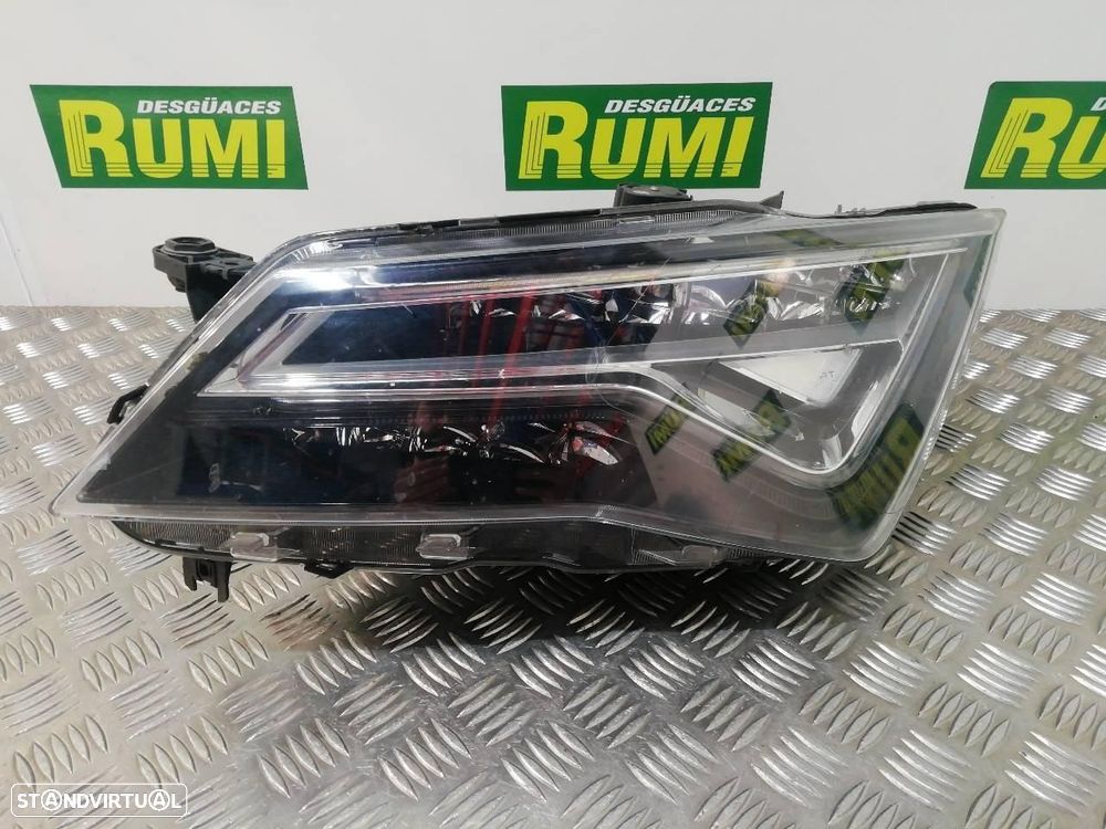 FAROL ESQUERDO SEAT ATECA KH7 - 1