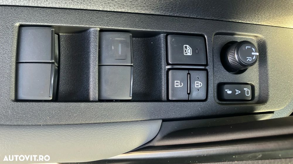 Toyota Corolla Cross - 12