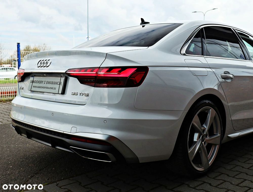 Audi A4 Limousine 35 TFSI mHEV S Line S tronic - 14