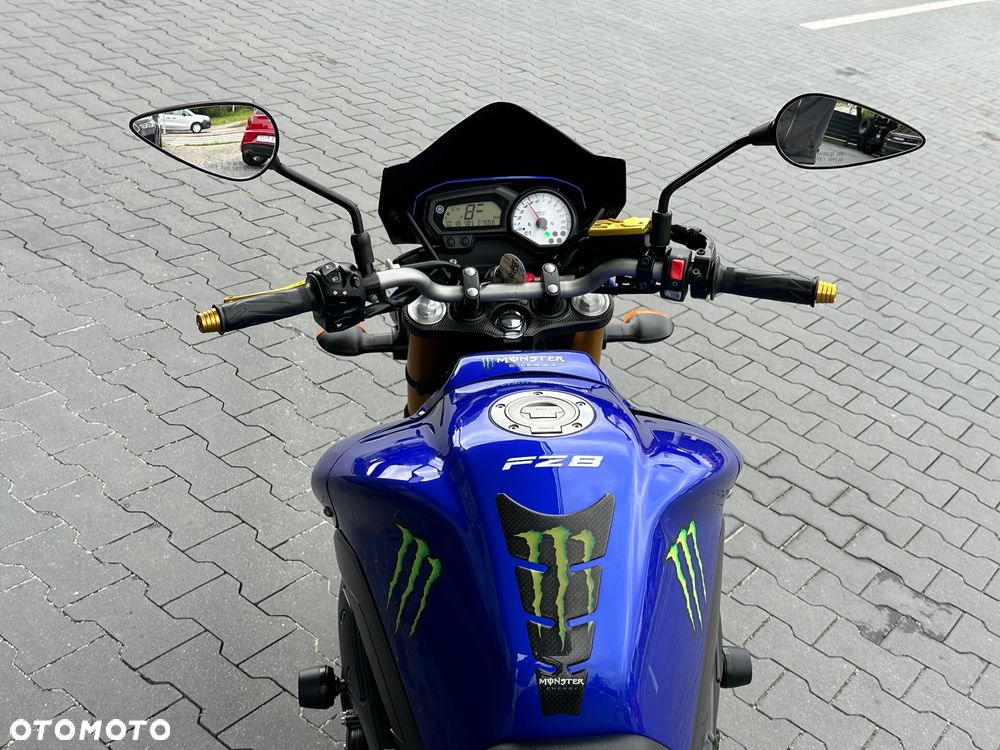 Yamaha FZ8 - 23