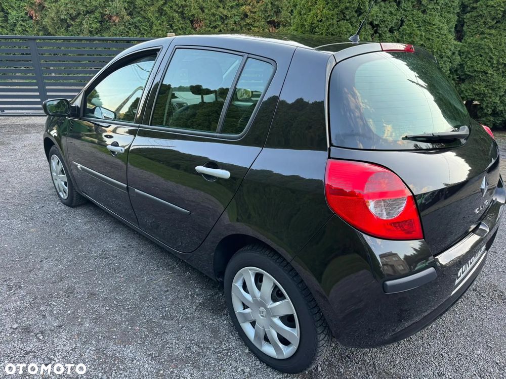 Renault Clio 1.2 16V 75 Collection - 5