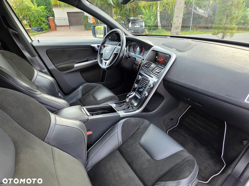Volvo XC 60 - 4