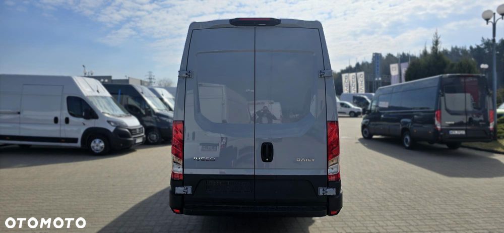 Iveco 35S18A8V 16M3 AUTOMAT - 8