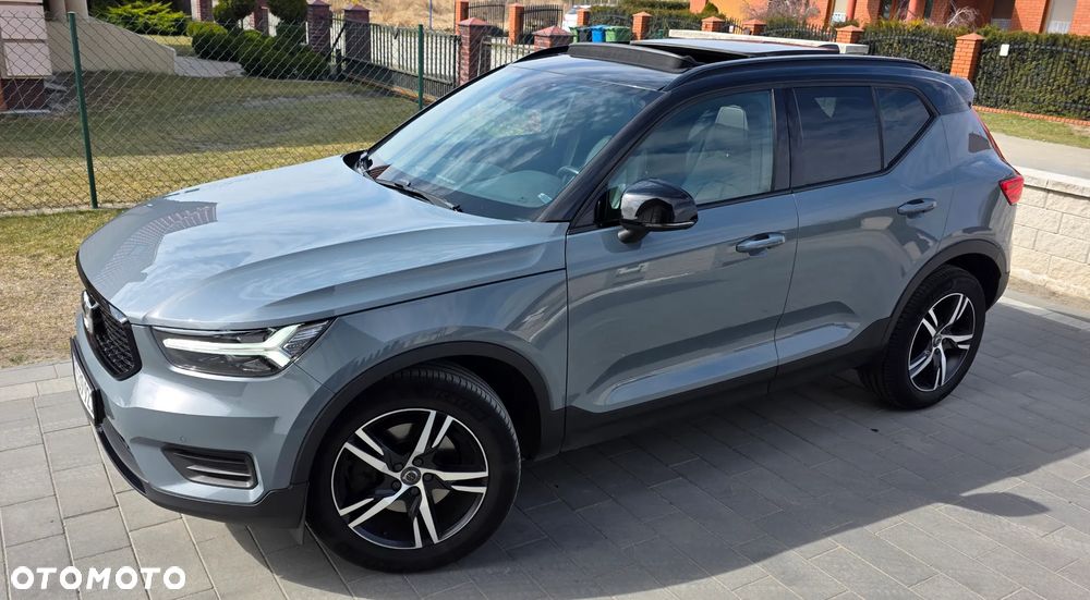 Volvo XC 40 D4 AWD Geartronic R-Design - 11