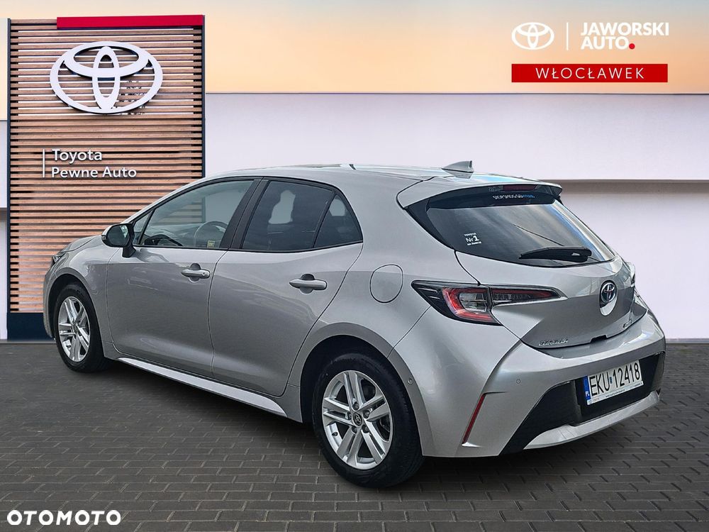 Toyota Corolla - 4