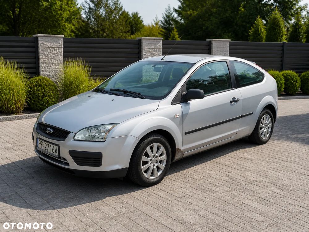 Ford Focus 1.4 16V Ambiente - 2