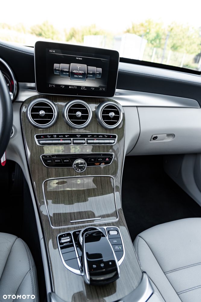 Mercedes-Benz Klasa C 220 (BlueTEC) d 7G-TRONIC AMG Line - 35