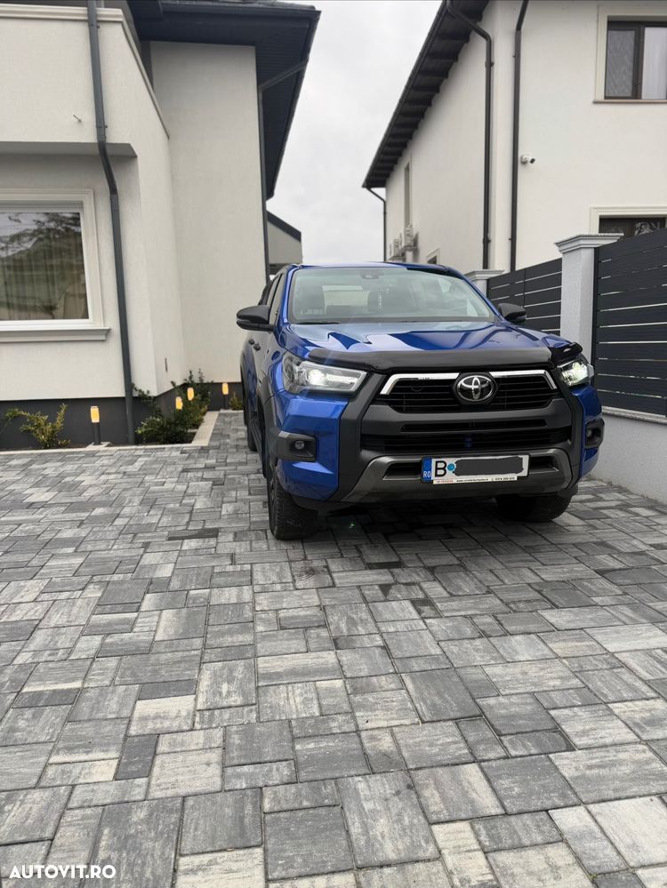 Toyota Hilux - 2