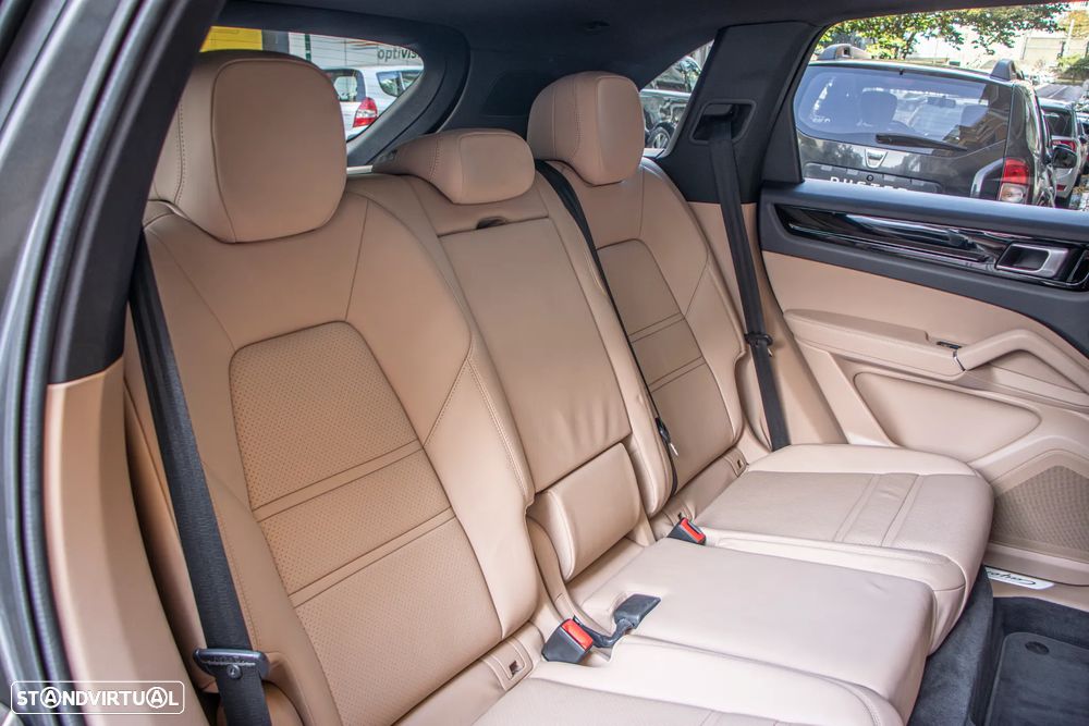 Porsche Cayenne E-Hybrid - 39