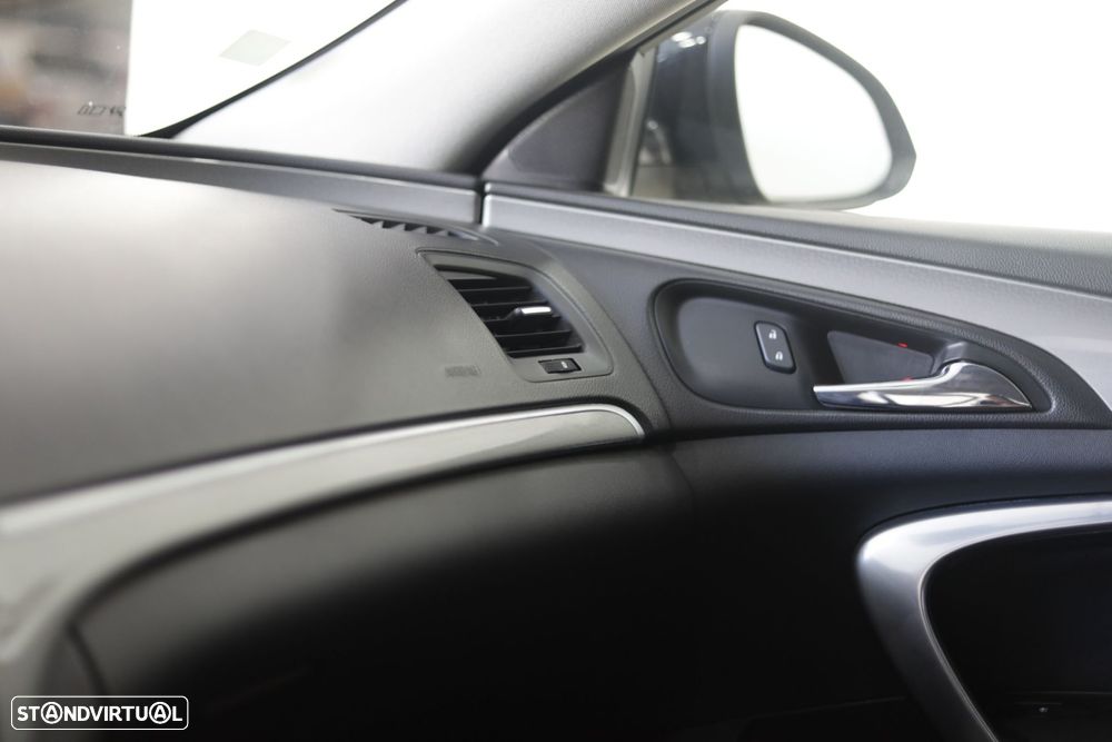Opel Insignia Sports Tourer 1.4 T Executive GPL - 15