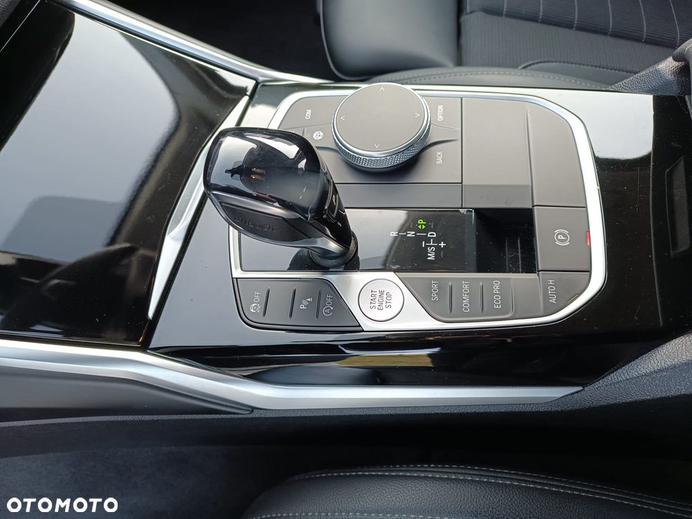 BMW Seria 3 318i Sport Line - 21