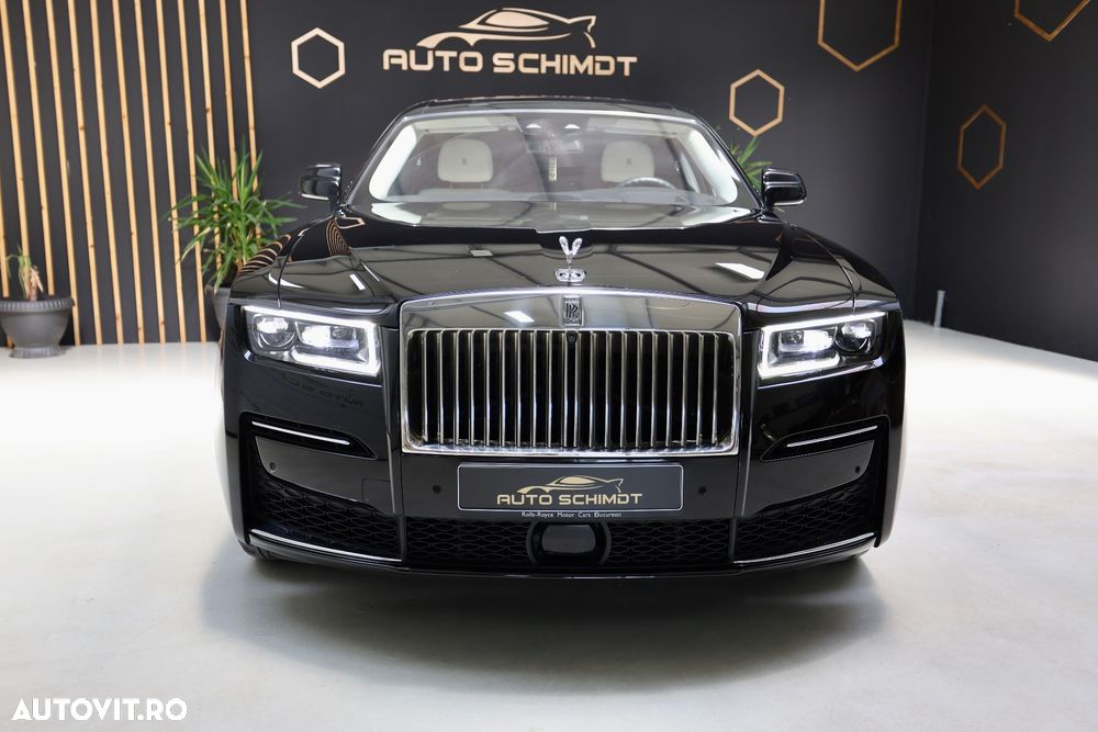 Rolls-Royce Ghost - 1