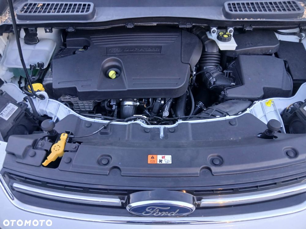 Ford Kuga - 23