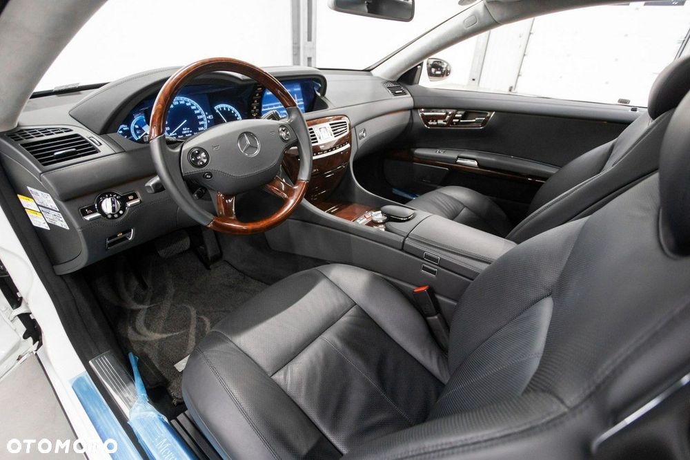 Mercedes-Benz CL 500 7G-TRONIC - 24